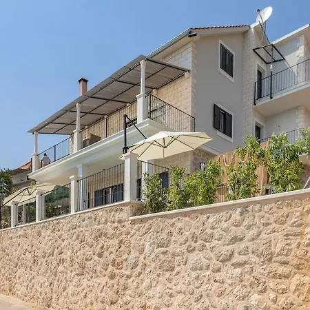 Fabulous Sea View Place With Jacuzzi