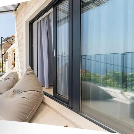 Fabulous Sea View Place With Jacuzzi * 圣内德尔贾